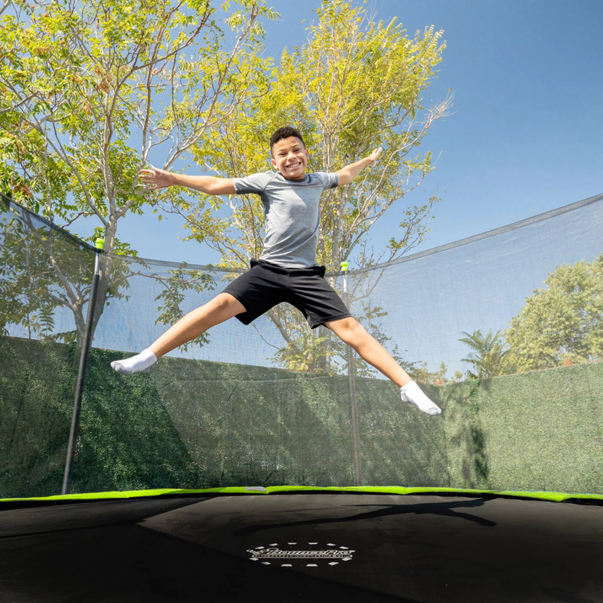 14ft Trampoline with Enclosure J9439