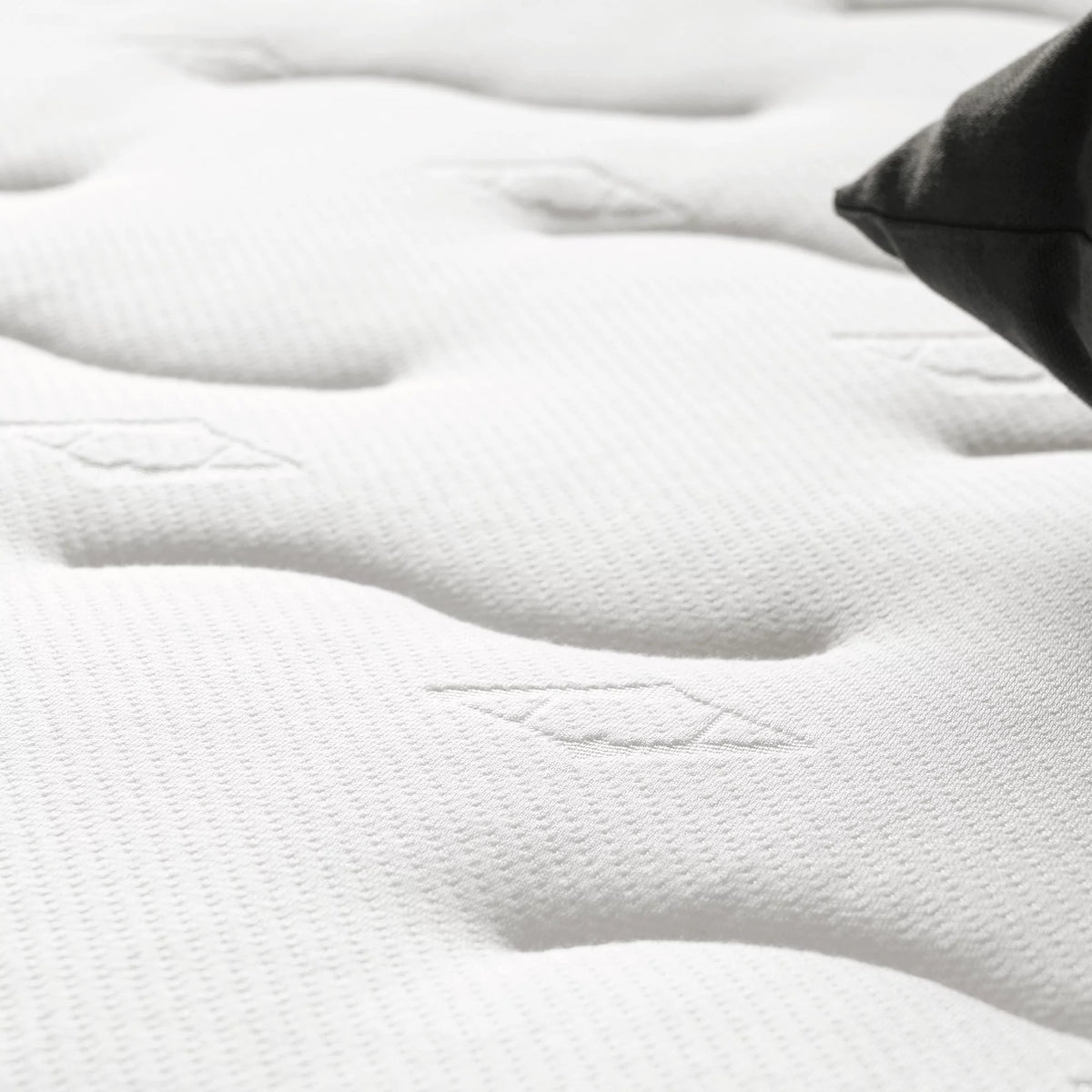 Queen Gel Memory Foam Hybrid Mattress K971