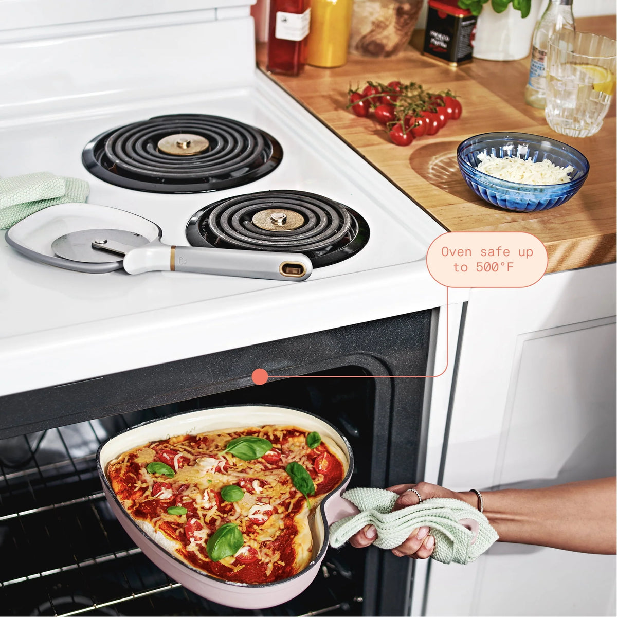 10” Enameled Cast Iron Heart Skillet M970030