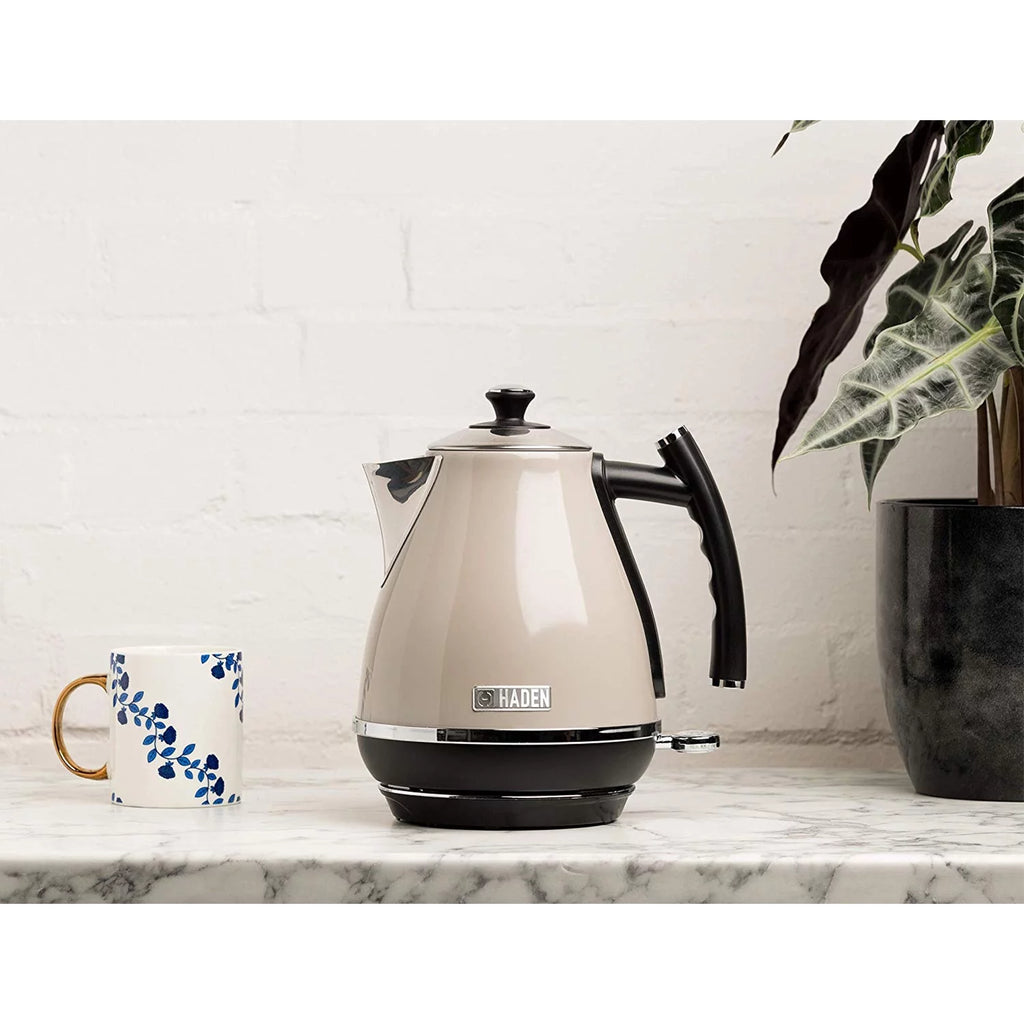 1.7 Liter Stainless Steel Retro Electric Kettle G63386