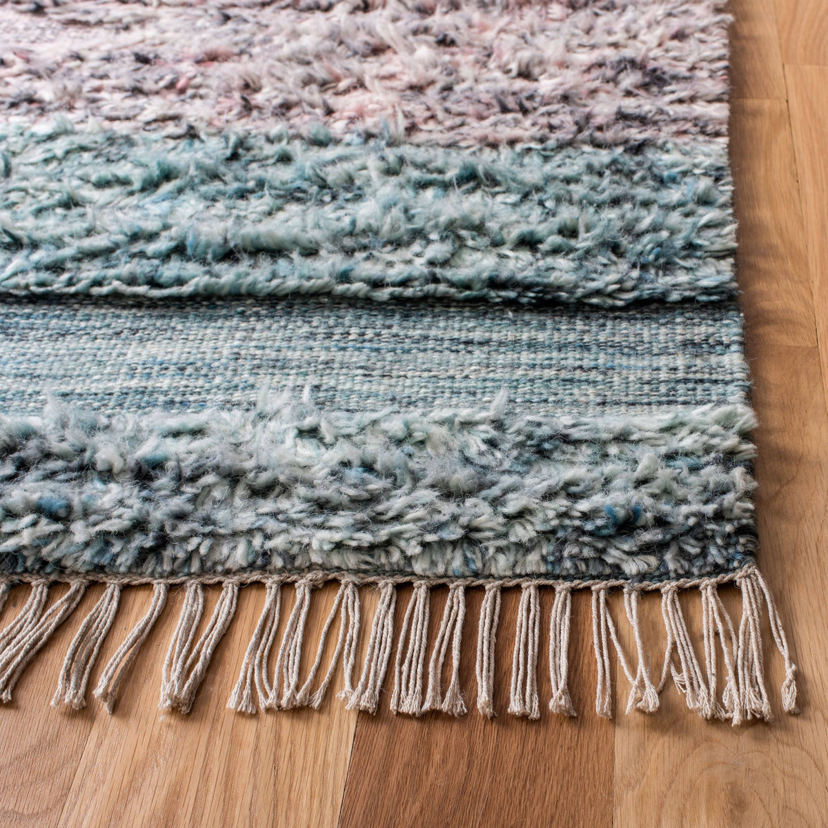 Turquoise and Pink Runner L94473