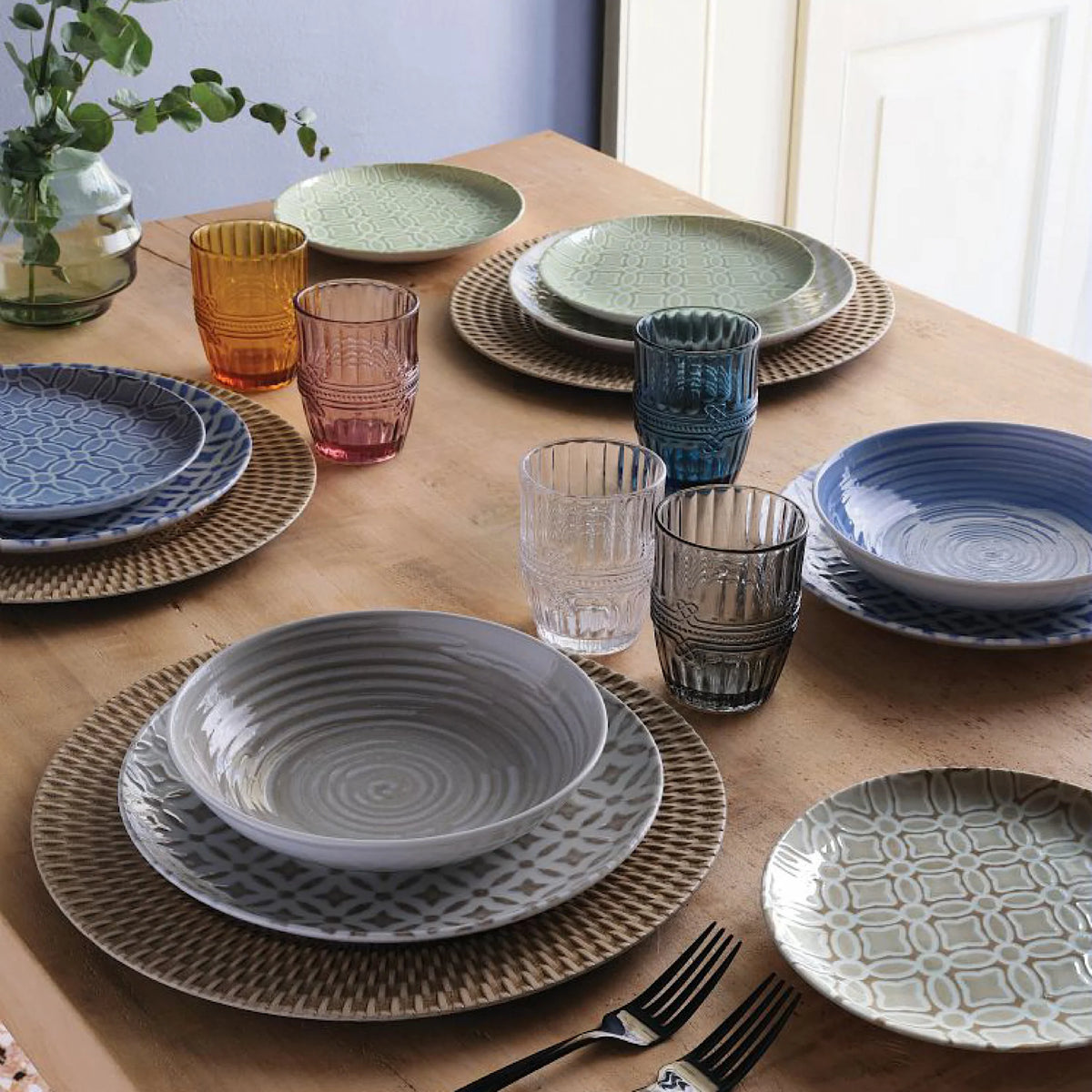 18 Pc Table Set L534