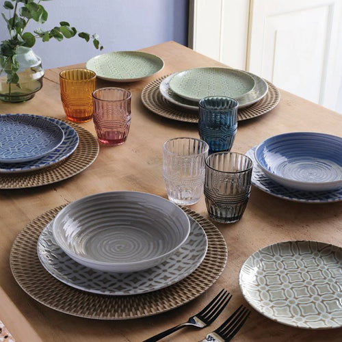 18 Pc Table Set L534